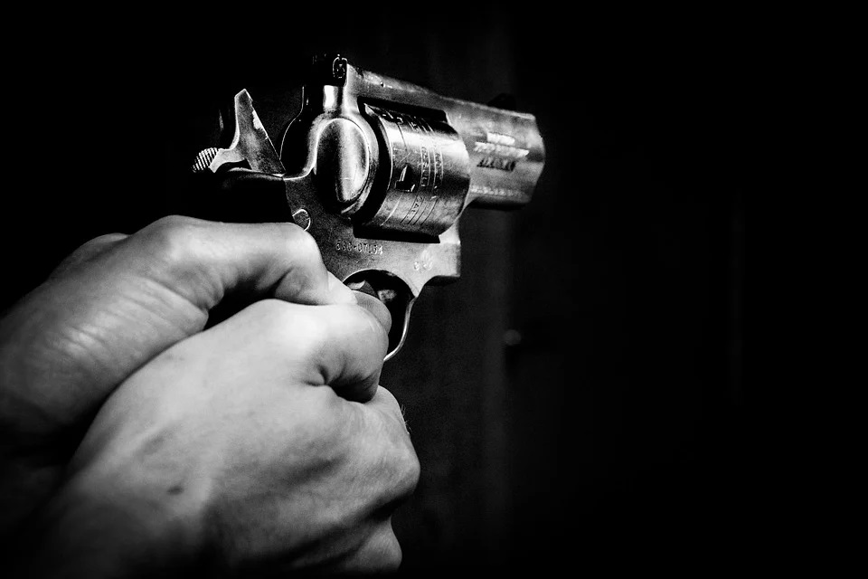 Lesão por Arma de Fogo e por Explosões